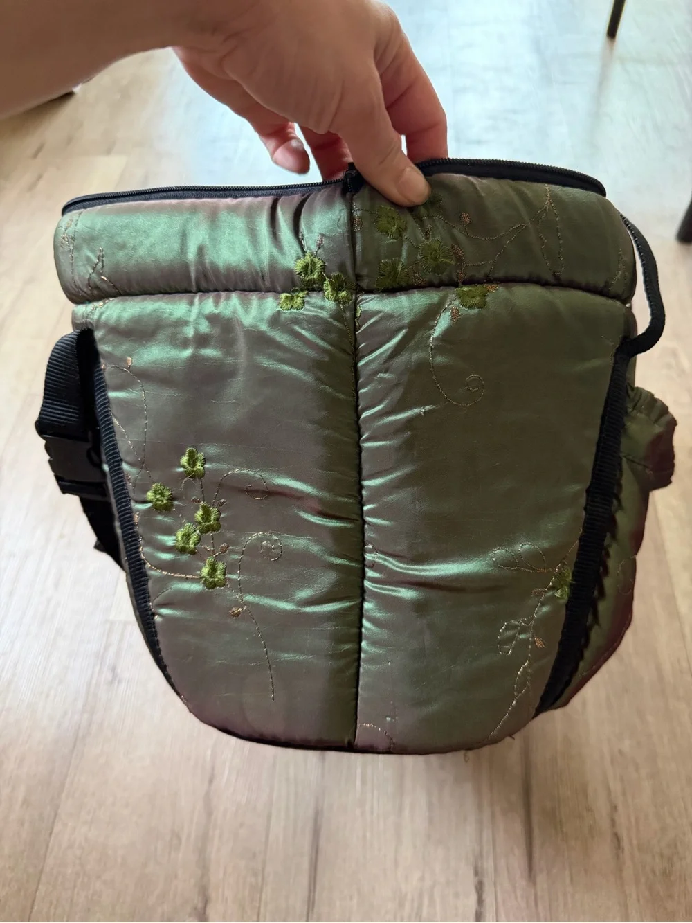 B&P Soft Pet Carrier – Green Floral